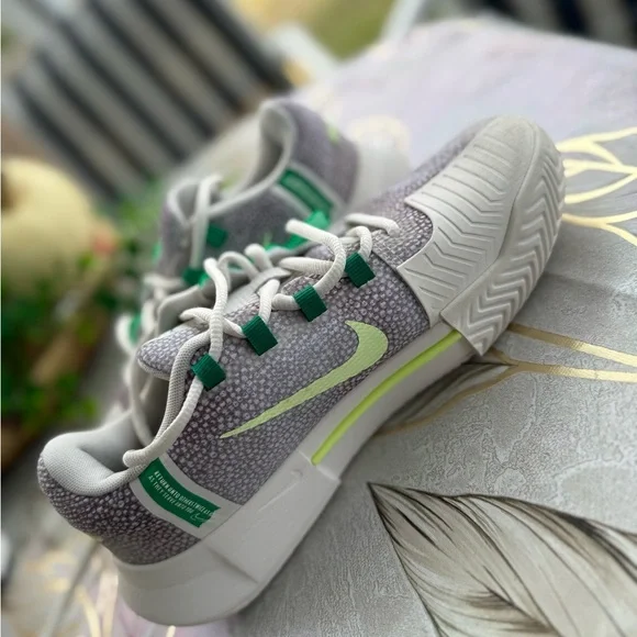 Nike GP Challenge 1 Premium size 6 Tennis Shoes Sports Hard Court .FJ2044-001. - Picture 2 of 14